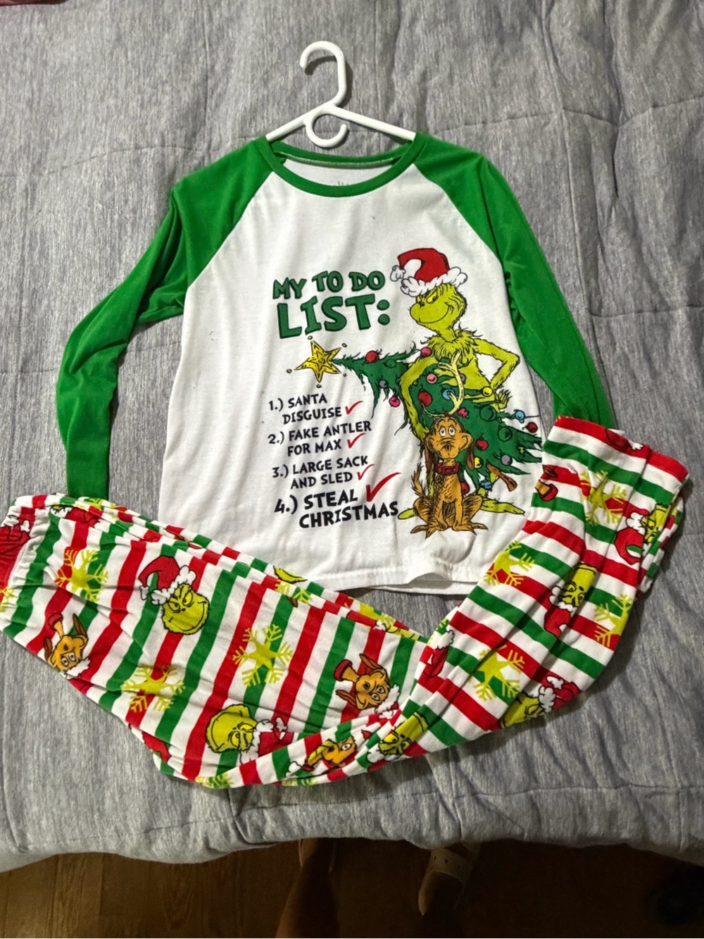 The Grinch Pajama Set - Holiday Sleepwear